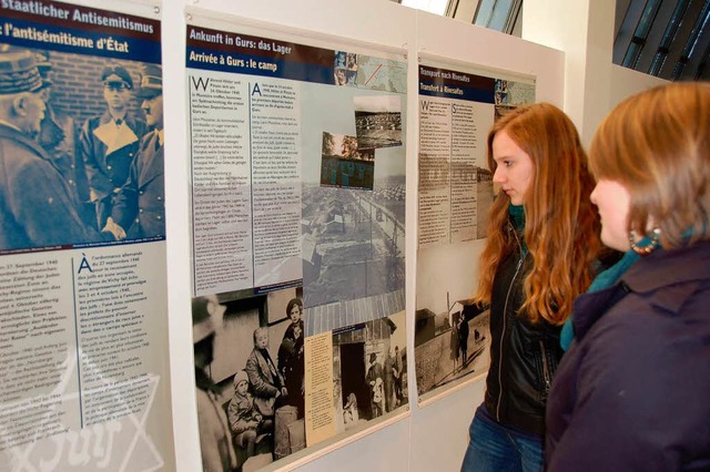 Ausstellung im Rathaus-Foyer.  | Foto: Gerhard Walser