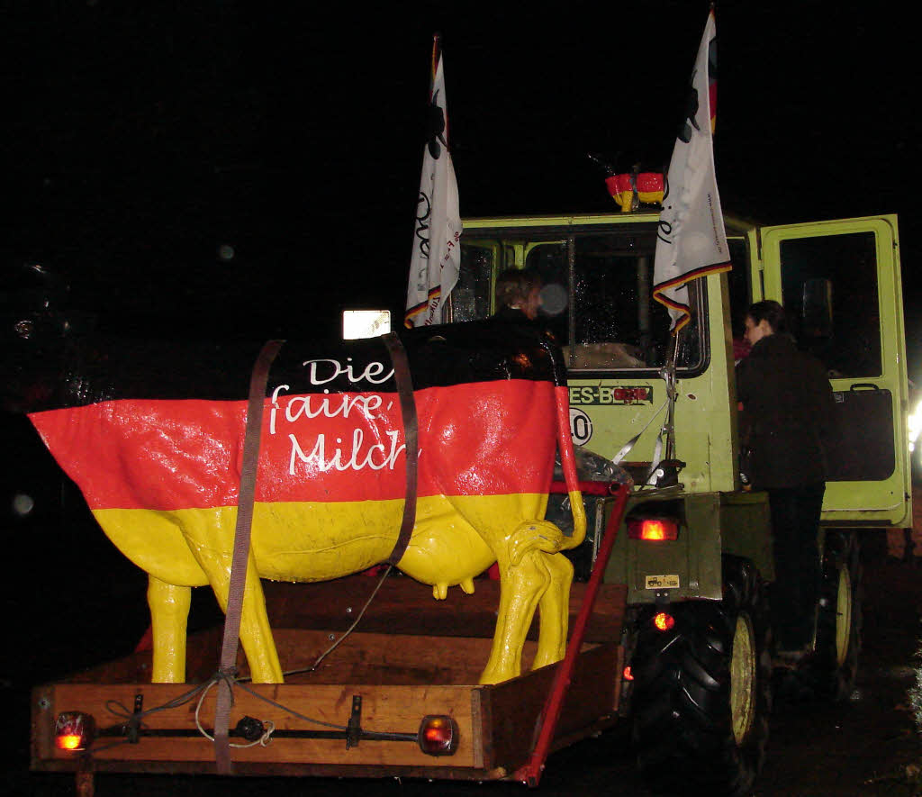 Kuhfieschter war es am Mittwochmorgen beim Treffpunkt in Heuweiler, von wo aus die Landwirte aus dem Schwarzwald und dem Dreisamtal nach Straburg starteten.