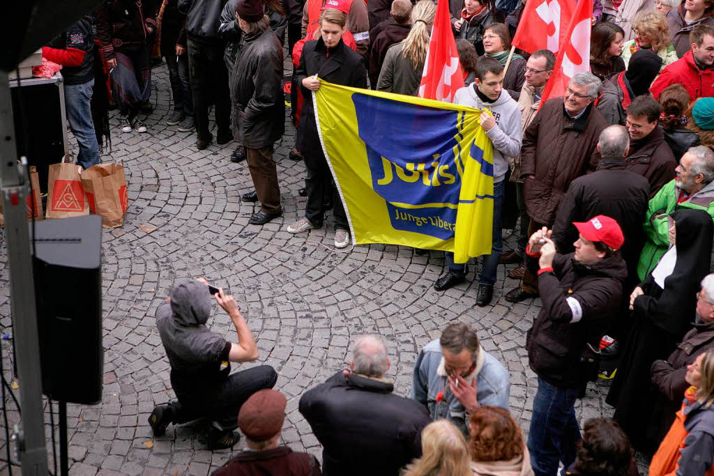 Gegen Rechts: Demonstration in der Offenburger Hauptstrae.