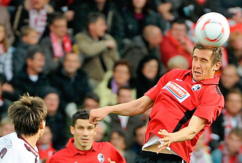 Der SC Freiburg siegt gegen Kaiserslautern 2:1.