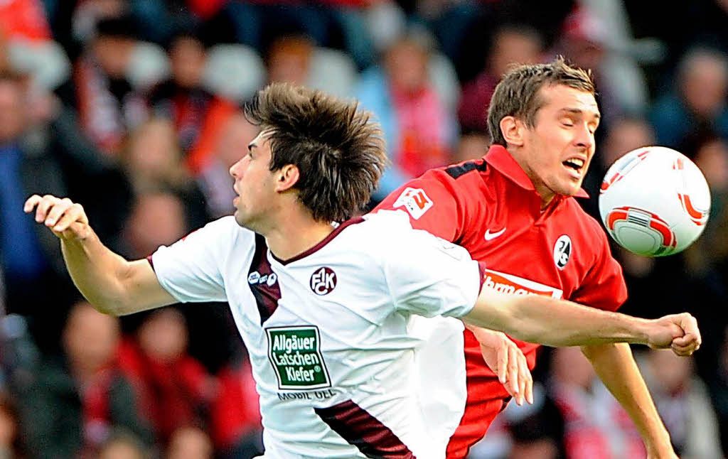 Der SC Freiburg siegt gegen Kaiserslautern 2:1.