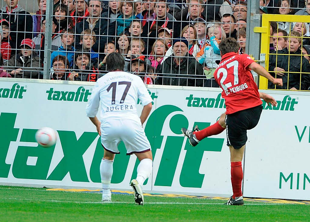 Der SC Freiburg siegt gegen Kaiserslautern 2:1.