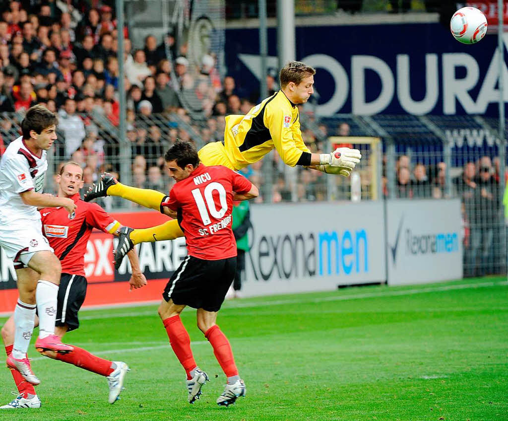 Der SC Freiburg siegt gegen Kaiserslautern 2:1.