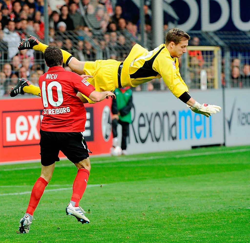 Der SC Freiburg siegt gegen Kaiserslautern 2:1.