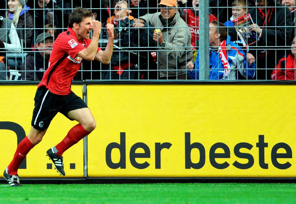 Der SC Freiburg siegt gegen Kaiserslautern 2:1.