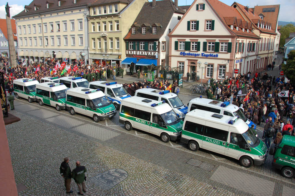 Gegen Rechts: Demonstration in der Offenburger Hauptstrae.