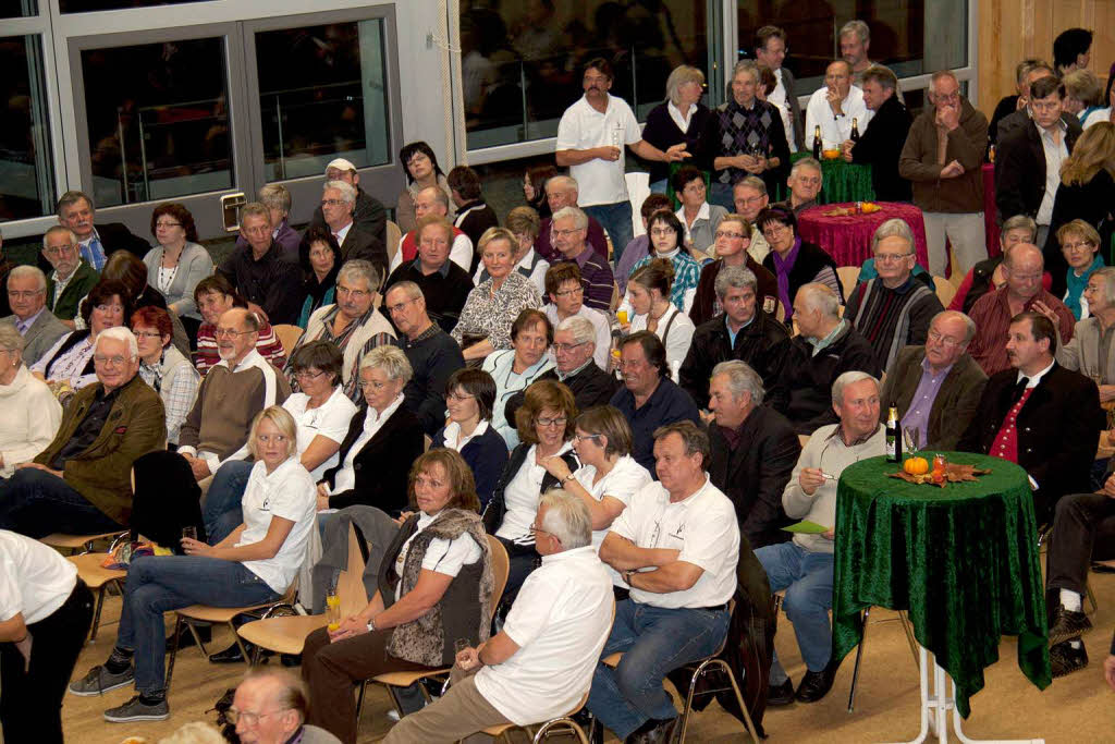 Das Interesse an der Verabschiedung von Bürgermeister Erich Kiefer in der Schwarzwaldhalle war groß Das Interesse an der Verabschiedung von Bürgermeister Erich Kiefer in der Schwarzwaldhalle war groß