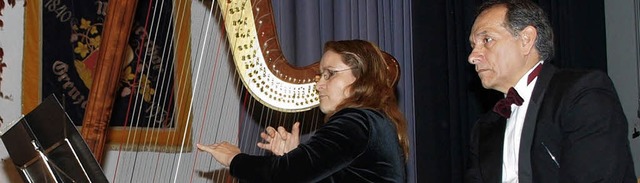 Als Virtuosin auf der Harfe erwies sich Heidi Schubiger.   | Foto: Albert greiner