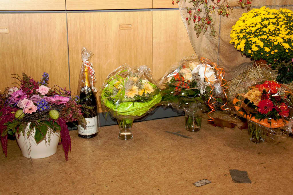 Geschenke und Blumen Geschenke und Blumen