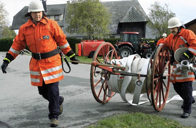 In ihrem Zustndigkeitsbereich waren d...lauchwagen am bungsobjekt eintrafen.   | Foto: roswitha klaiber