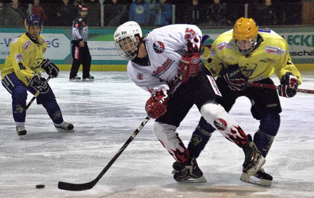 Neuzugang Sven Walliser mit der Nummer...rei Treffer für den EHC Herrischried. | Foto: Hrvoje Miloslavic Neuzugang Sven Walliser mit der Nummer...rei Treffer für den EHC Herrischried. | Foto: Hrvoje Miloslavic