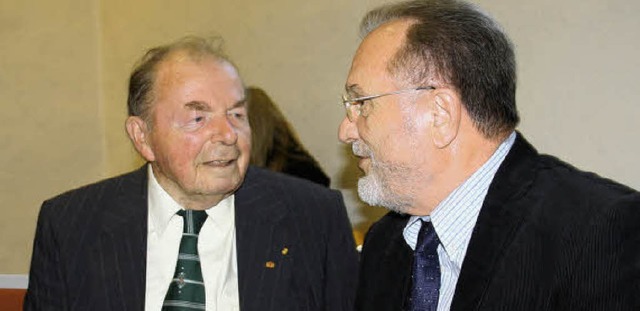 Kurt Hrzschel (links) beim Empfang zu...antes Gesprch war er stets zu haben.   | Foto: archivfoto:  Jung-Knoblich