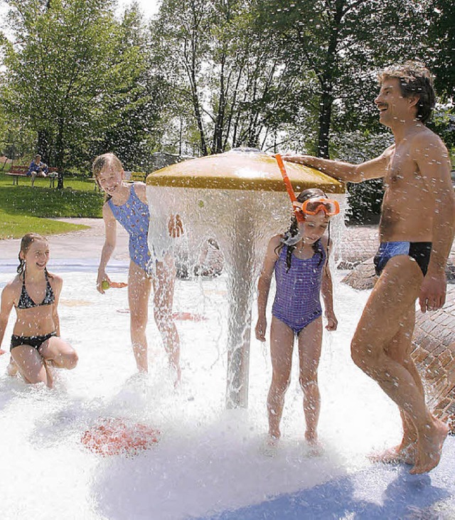 Das Seelbacher Schwimmbad soll nach de...auch fr Familien attraktiver werden.   | Foto: Archiv: H. Fssel