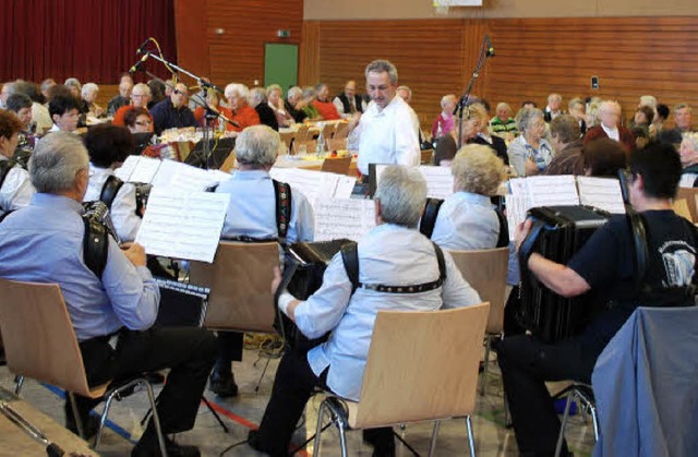 Viel Musik gab es beim Herbsttreffen d...dt in der Johann-Philipp-Glock-Halle.   | Foto: axel Drber