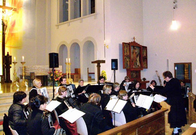 Hochfirstklnge Saig beim Kirchenkonzert in Lenzkirch  | Foto: Ursula Schmidt