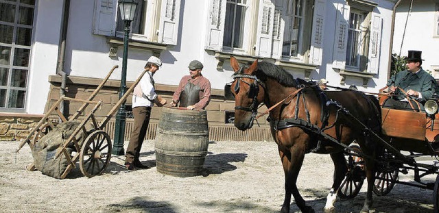Emsiges Treiben fr den Filmhintergrund &#8211; mit Pferdekutsche   | Foto: Fssel