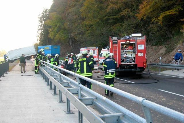 Drei Schwerverletzte nach Zusammensto