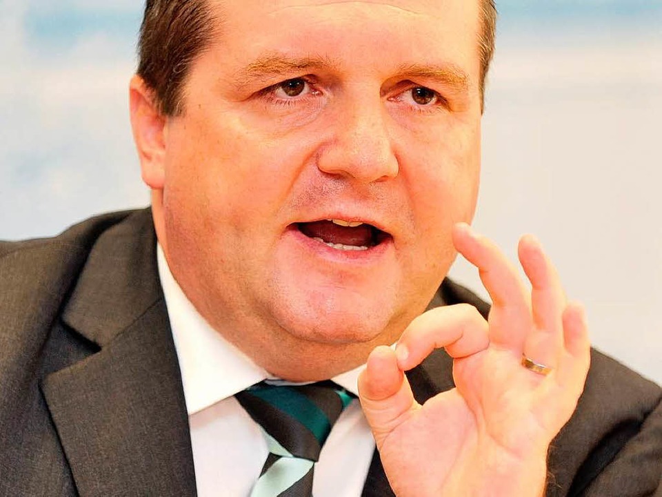 Stefan Mappus, Ministerpräsident von Baden-Württemberg.  | Foto: dpa