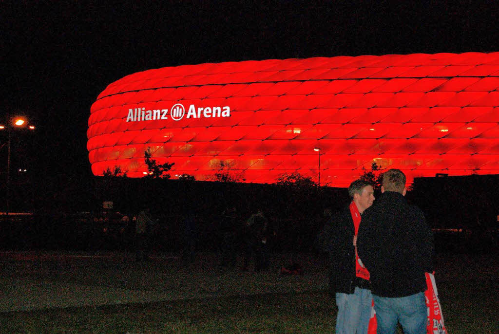 Besuch in München: Freiburger Fans in der Allianz-Arena. Besuch in München: Freiburger Fans in der Allianz-Arena.