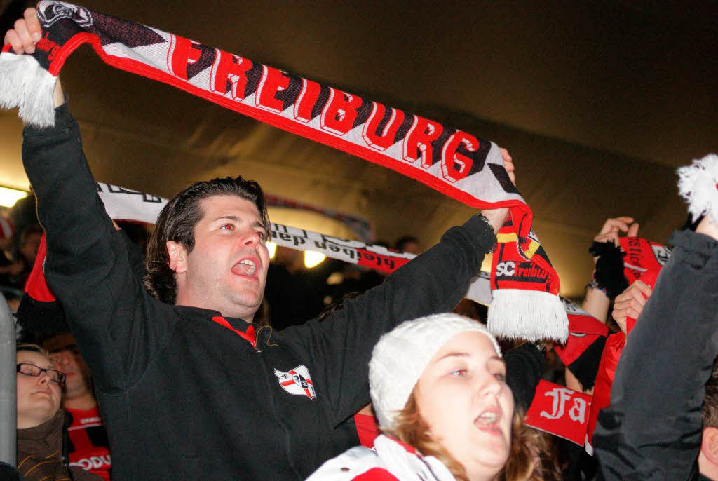 Besuch in München: Freiburger Fans in der Allianz-Arena. Besuch in München: Freiburger Fans in der Allianz-Arena.