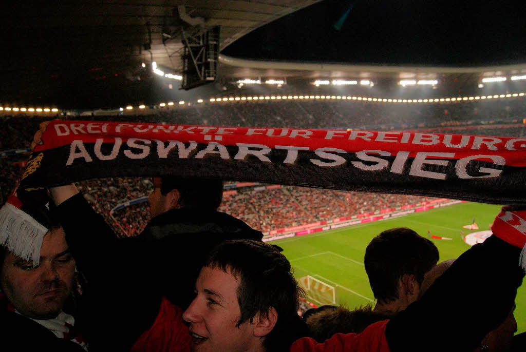 Besuch in München: Freiburger Fans in der Allianz-Arena. Besuch in München: Freiburger Fans in der Allianz-Arena.