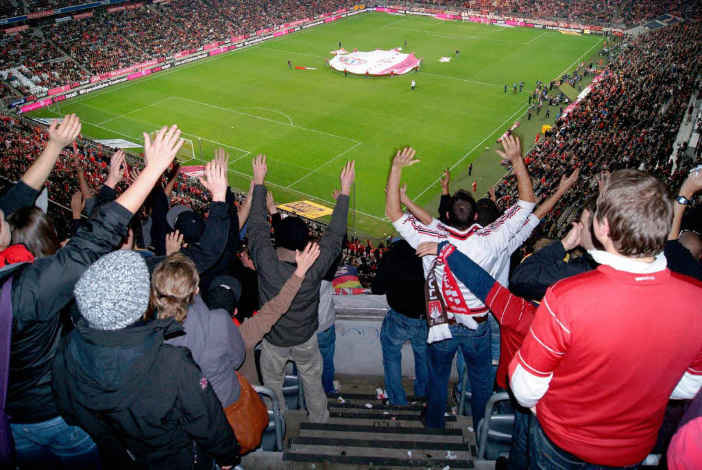 Besuch in München: Freiburger Fans in der Allianz-Arena. Besuch in München: Freiburger Fans in der Allianz-Arena.