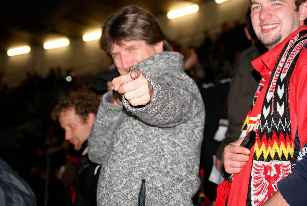 Besuch in München: Freiburger Fans in der Allianz-Arena. Besuch in München: Freiburger Fans in der Allianz-Arena.