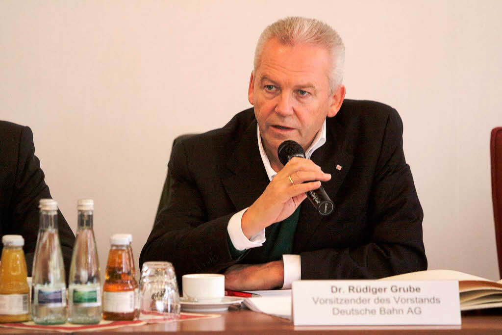 Bahnchef Rdiger Grube bei der Pressekonferenz in Kenzingen