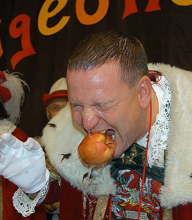 Kein wirklich saurer Apfel war das Hr... den Obertlern besonderes Vergngen.   | Foto: Archivfoto: Berger