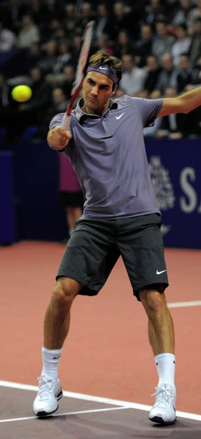 Roger Federer profitiert von einer Ver...ners und erreicht mhelos Runde zwei.   | Foto: SCHN