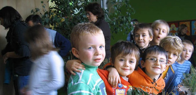 Groe Freude herrschte bei den Nordweiler Schulkindern bei ihrer Herbstfeier.  | Foto: Reiner Merz