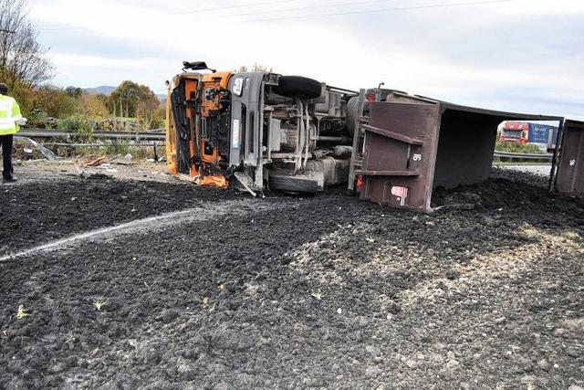 Klrschlamm bremst Verkehr