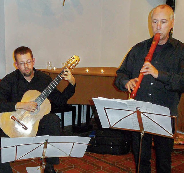 Christian Ktemeier (links) und Albrec...voller Musik die Eindrcke des Abends.  | Foto: Sigurd Kaiser