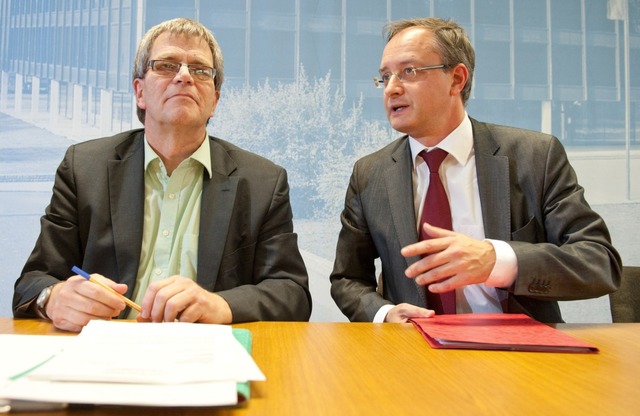 Die Obmnner des Untersuchungsausschus..., SPD) und Hans-Ulrich Sckerl (Grne).  | Foto: dpa