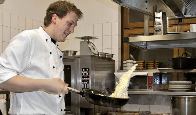 Sascha Jakobi in seiner neuen Kche im Gasthaus Breitehof in Grafenhauusen  | Foto: Wilfried Dieckmann