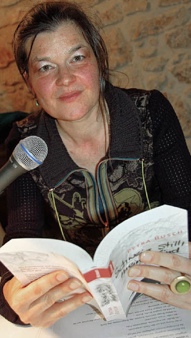 Petra Busch liest aus ihrem Krimi: &#8222;Schweig still, mein Kind&#8220;   | Foto: umi