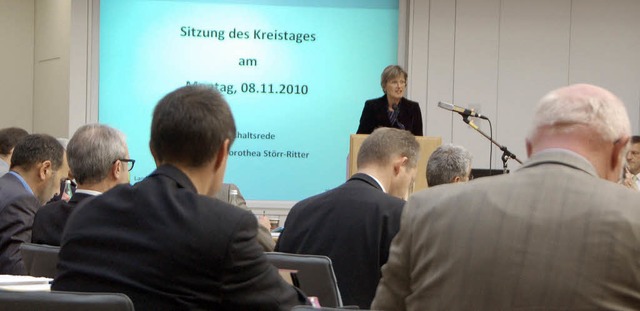 Landrtin Dorothea Strr-Ritter bei ihrer Haushaltsrede im Kreistag   | Foto: Franz Dannecker