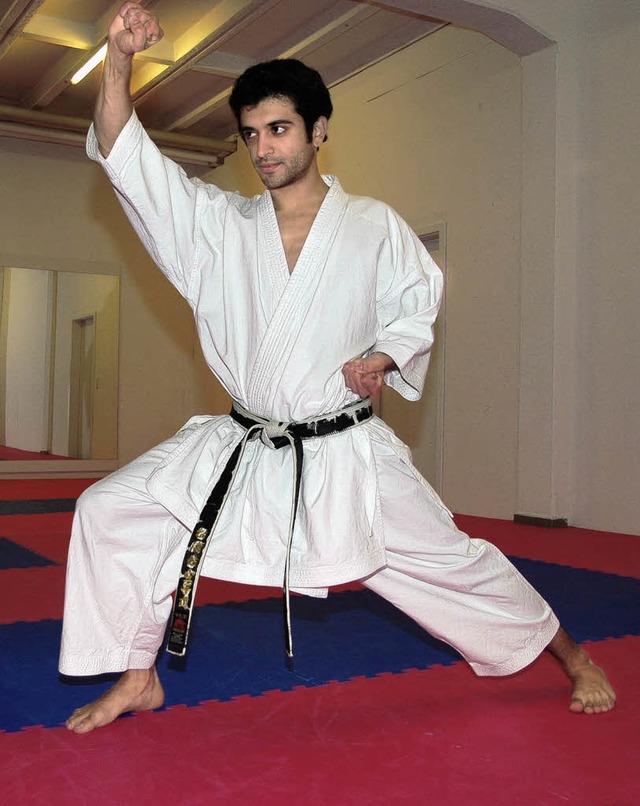 Konzentriert: der Freiburger Karate-Kmpfer Ramin Farhatyar  | Foto: Eisele