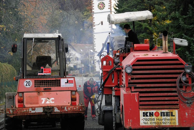 Rechtzeitig vor dem Winter werden derz... in Wyhlen Frostschden ausgebessert.   | Foto: Ralf Staub