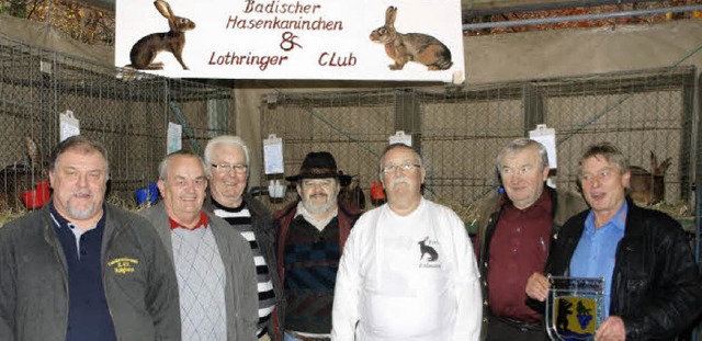 Siegerehrung bei den Zchtern der Hase...nn, Hans Mahlendorf und Toni Pertler.   | Foto: Albert Greiner