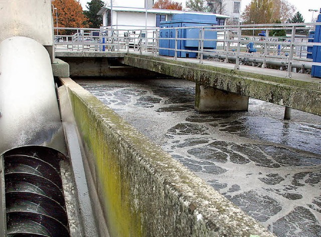 Die Verbandsklranlage im Lahrer Weste...tinuierlich Sanierungen erforderlich.   | Foto: heidi fssel