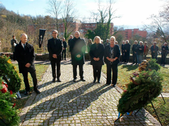 Kranzniederlegung auf dem Bergfriedhof  | Foto: hans-jrgen trul