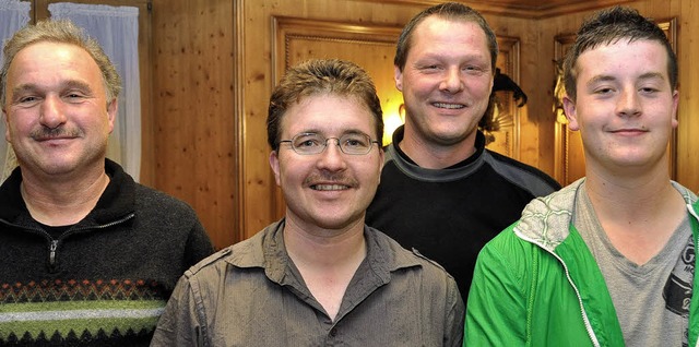 Das neue Team des FC Herrischried fhr...rtreter des Jugendleiters (von links).  | Foto: kirstin lux