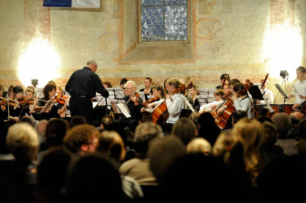 Das vereinigte Orchester der Stdtischen Musikschule und des Markgrfler Museums