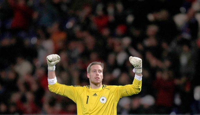 Deutschlands U21-Torwart Oliver Baum j...SC Freiburg war ein sicherer Rckhalt.  | Foto: dpa