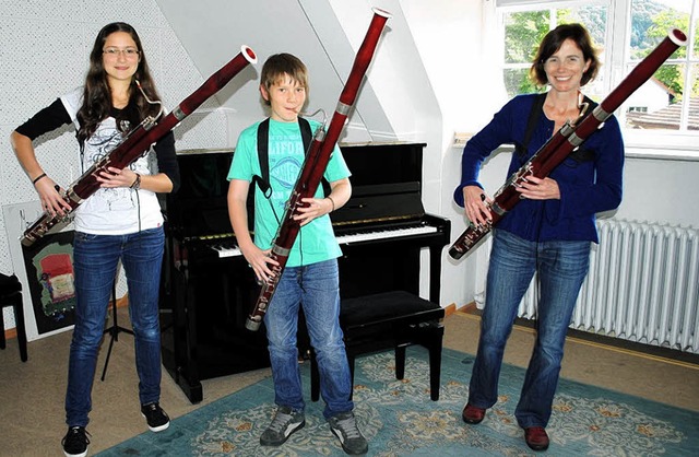 Beeindruckende Instrumente mit beeindr...ler, Verena Gutmann und Yannick Zipf.  | Foto: Friederike Zimmermann