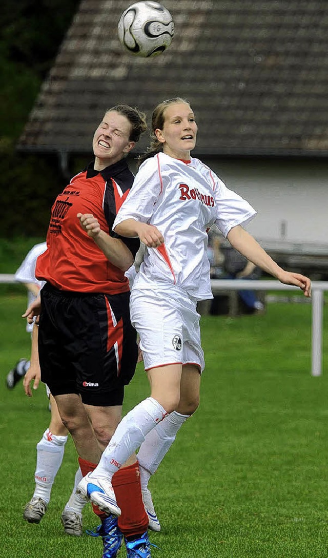 Mit Problemen kmpfen die Hochrhein-Fuballerinnen.   | Foto: Schn