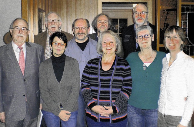 Vorstand und Delegierte des SPD-Ortsve...  Christine Harms-Hfler (von links).   | Foto: BZ