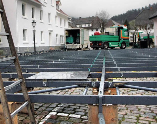 Seit Montag luft der Aufbau fr den Katharinenmarkt.   | Foto: heidi fssel