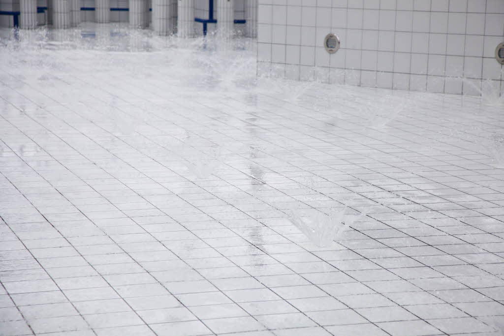 Im Badeparadieses Schwarzwald legen die Handwerker letzte Hand an.